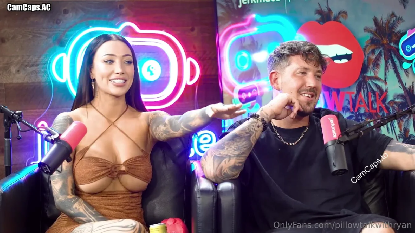 OnlyFans Lily Phillips Fuck Little Person On Pillow Talk Podcast XXX